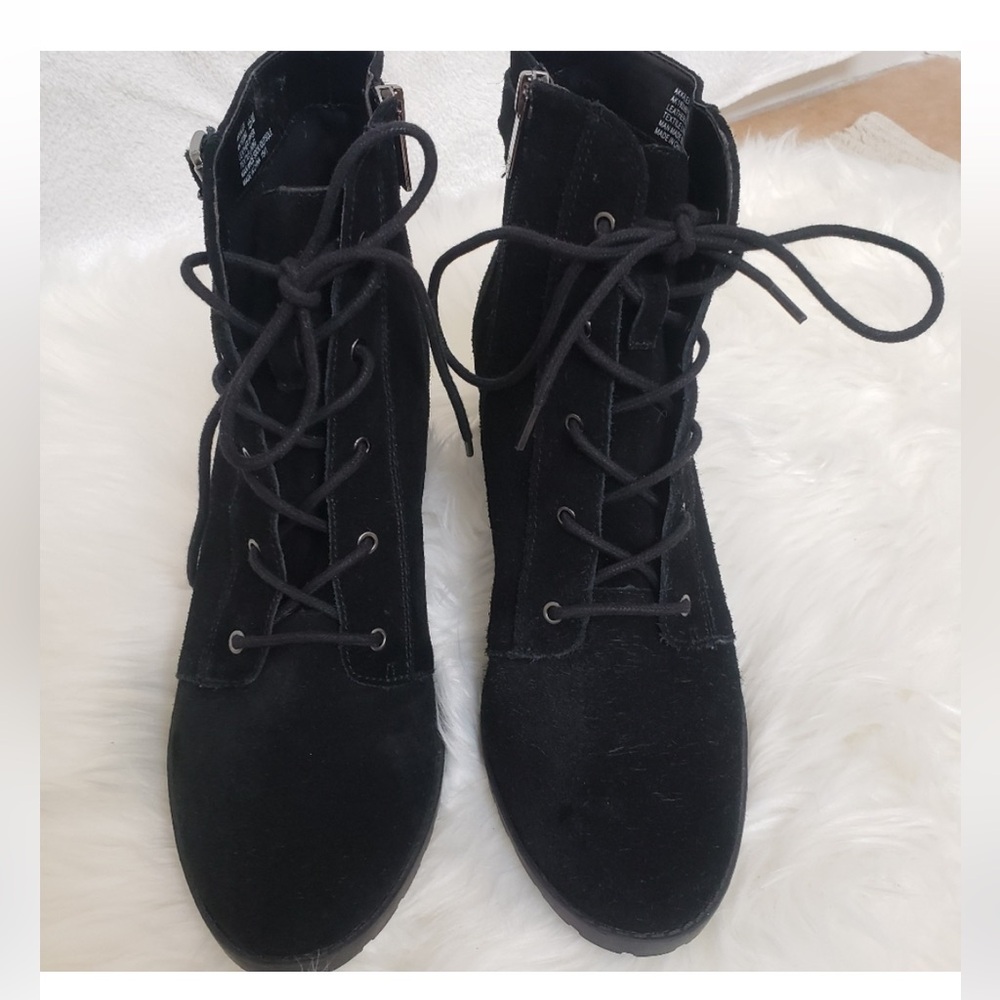 Black Lace-Up Ankle Boots - ANNE KLEIN Womens Lace Up Almond Toe suede Booties